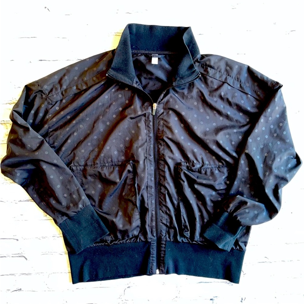GapFit windbreaker jacket with pockets, polka dot